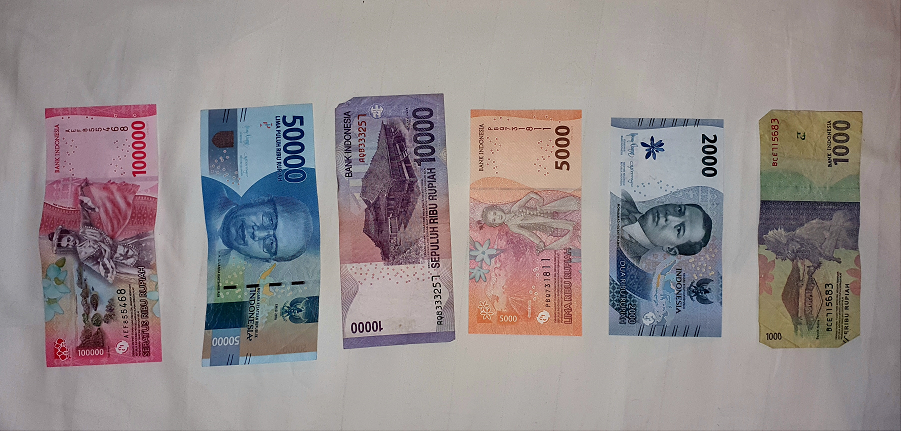 The denominations of currency in Bali range from 100,000 IDR to 1000 IDR